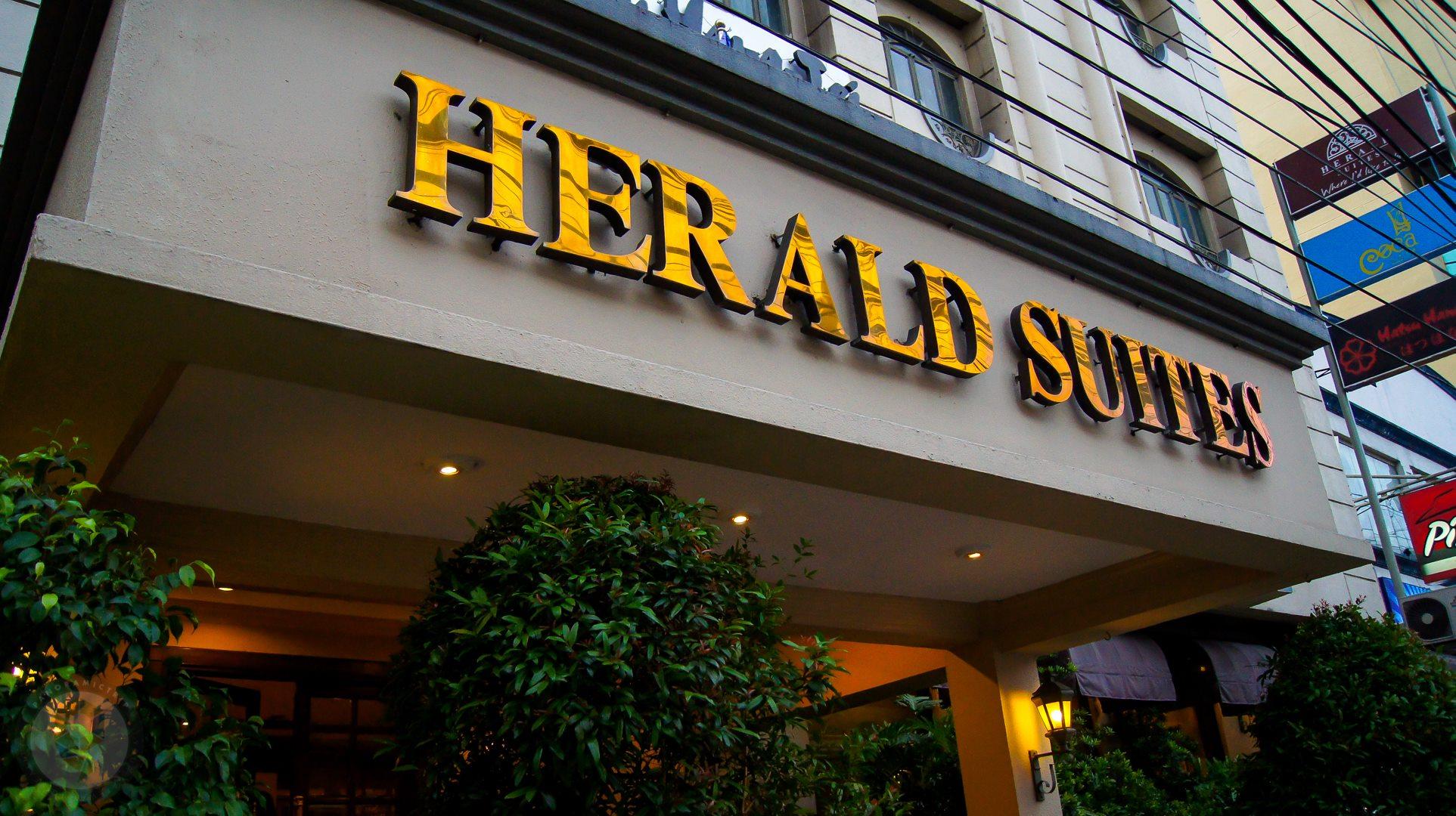 Herald Suites Makati City Bagian luar foto